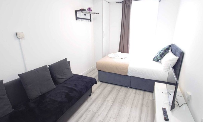 King's Cross Apartment | Cosy Studio Flat next to Kings Cross Station