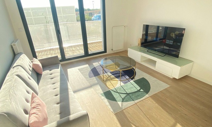 Epinay-sur-Orge Apartment | Cosy T2 apartment in a quiet location 7km from Orly and 20km from Paris