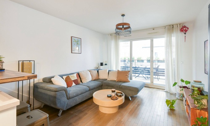 Belleville Apartment | Cosy T3 with terrace in Paris - Welkeys