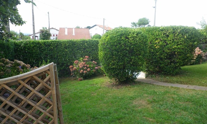 Bidart Apartment | COTE BASQUE BIDART Apt, terrace, gardin, BBQ, Surf, near beach, all shops