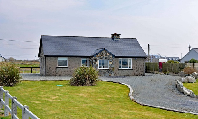 Ballyconneely Cottage | Cottage 102 - Ballyconneely