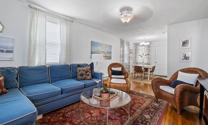 Northeast Virginia Beach House | Cottage 2 Blocks to Virginia Beach Oceanfront IV