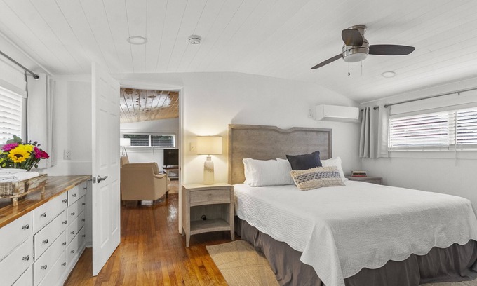 Fairhope House | Cottage 3 - Back Bay Bungalow