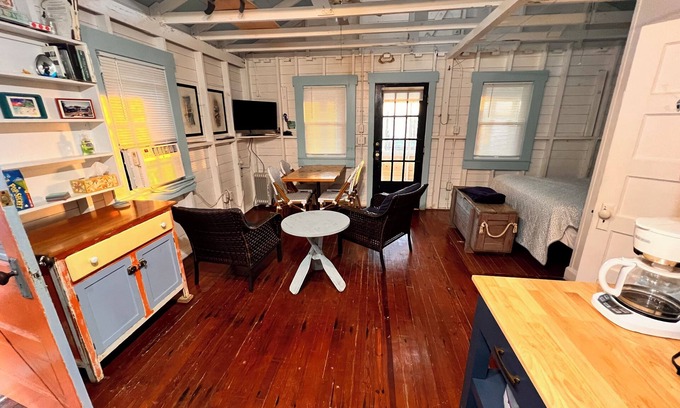 Bradenton Beach Cottage | Cottage A of Historic Waterfront Fish Camp. nPrivate Dock. Minute walk to Beach