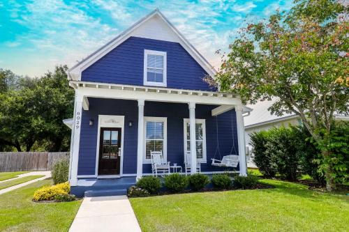 Foley House | Cottage at Bella Vista