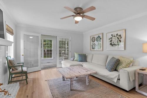 Pine Knoll Shores House | Cottage at Pine Knoll Shores home