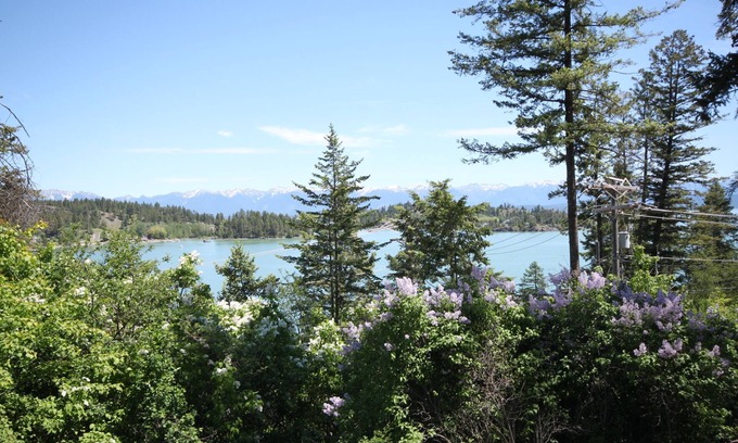 Somers Cottage | Cottage at Somers Bay overlooking Flathead Lake