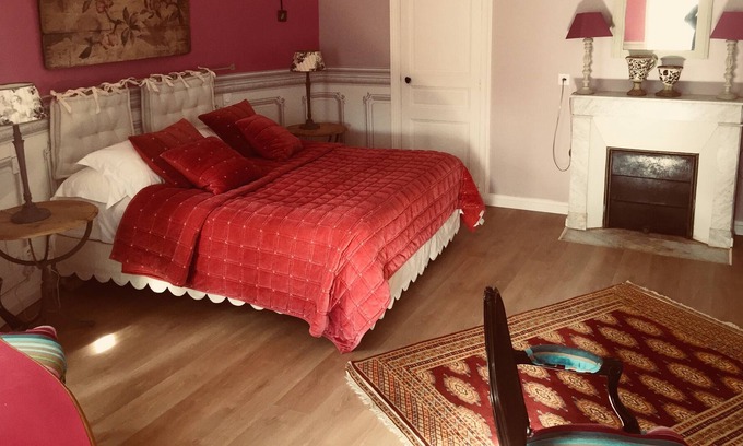 Azay-le-Rideau House | Cottage de La Tour, swimming pool, garden at Domaine Plessis Gallu in Azay le rideau