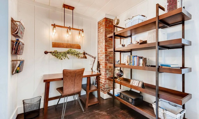 Broadmoor House | Cottage in Cheyenne Canyon