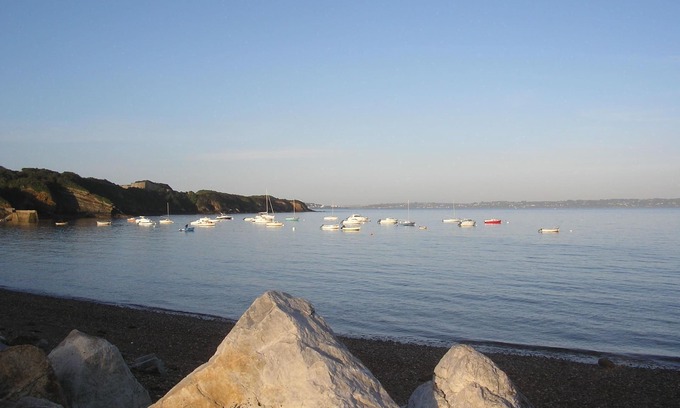 Plougastel-Daoulas House | cottage in the sea and in the countryside
