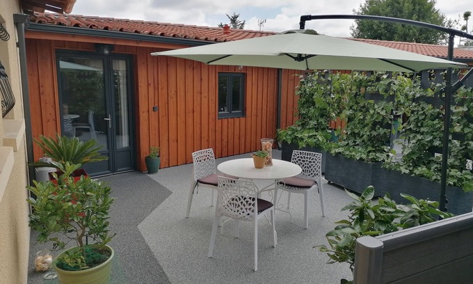 Ares Apartment | Cottage "Les Cannas" with swimming pool