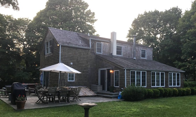 East Hampton North Cottage | Cottage on 2 Acres, walking distance to town, Pool, Gym, Zoom Room
