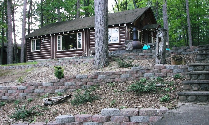 Mayfield Cottage | Cottage on Spider Lake, Private Lakefront in Peaceful Setting