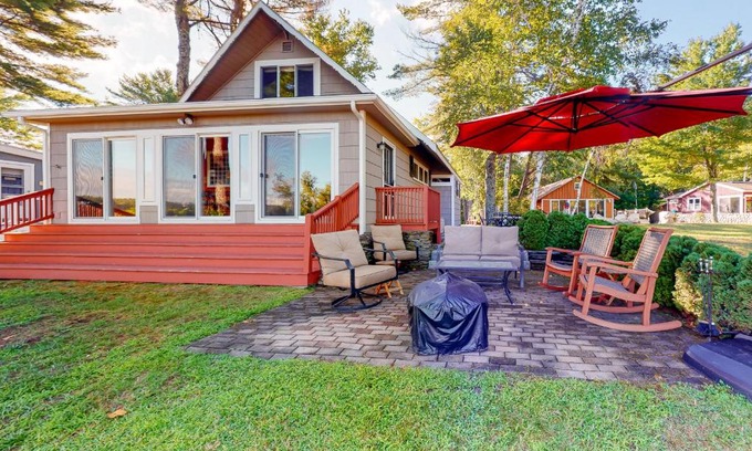 Naples House | Cottage on the Lake