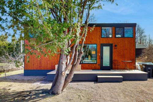 Malletts Bay Hotel | Cottage Retreat