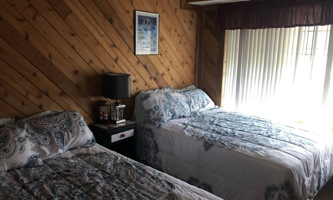 Sister Lakes House | Cottage - Sisters Lakes