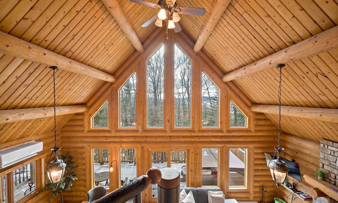 Saint-Faustin-Lac-Carre Ski Chalet | Cottage The Masters on the Royal Laurentian Golf | Discount Golf, Beach & Spa