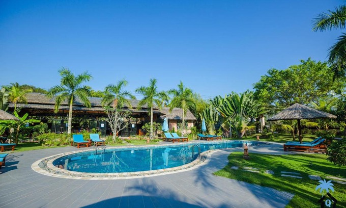 Ong Lang Hotel | Cottage Village