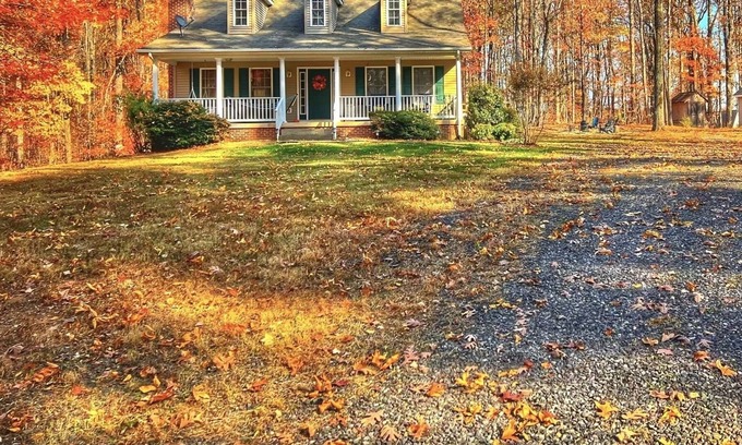 Reva Cottage | Cottage with Fireplace and Chef Kitchen in Blue Ridge foothills VA Wine country