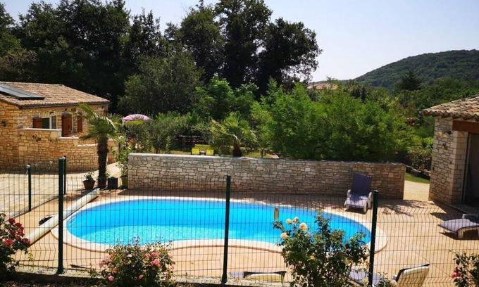 Laval-Saint-Roman House | Cottage with swimming pool near St Martin d'Ardèche, between Cèze and Ardèche.