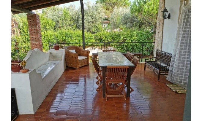 Brucoli Cottage | Cottage with large spaces and private pool five minutes from the sea