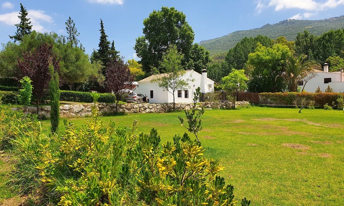 El Bosque Cottage | cottage with private garden Andalucia Natural Park Sierra Grazalema