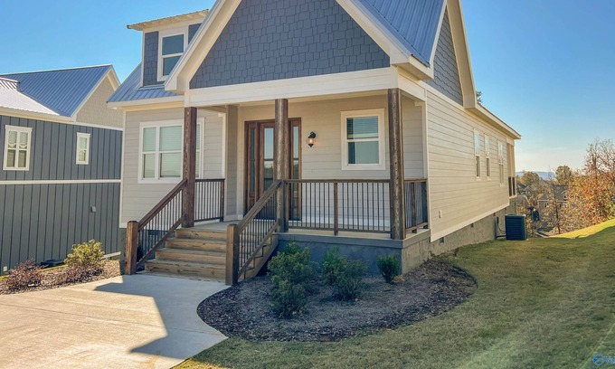 Guntersville Cottage | Cottages at Gunters Landing Golf Course