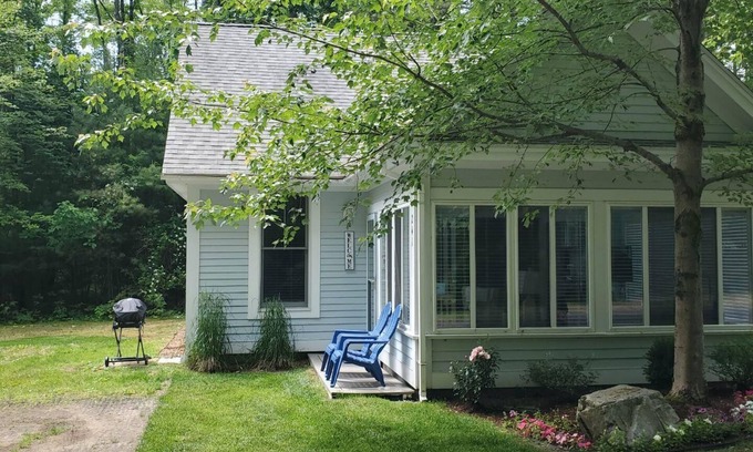 Summer Village Cottage | Cottages at Summer Village, fully furnished cottage, Wi-fi, heated pools, hot tub