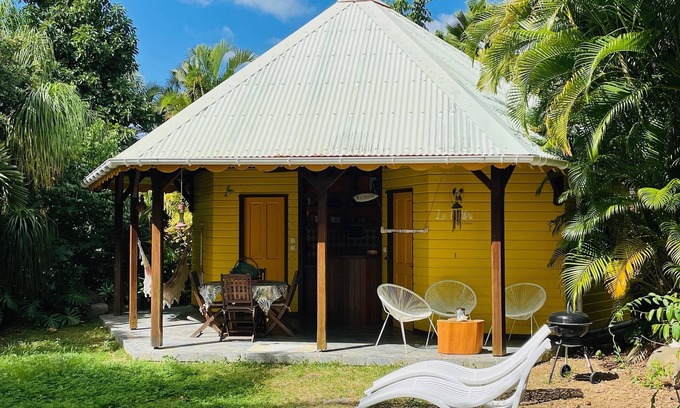 Malendure House | Couleur Soleil Bouillante Original bungalows in tropical garden QUIET