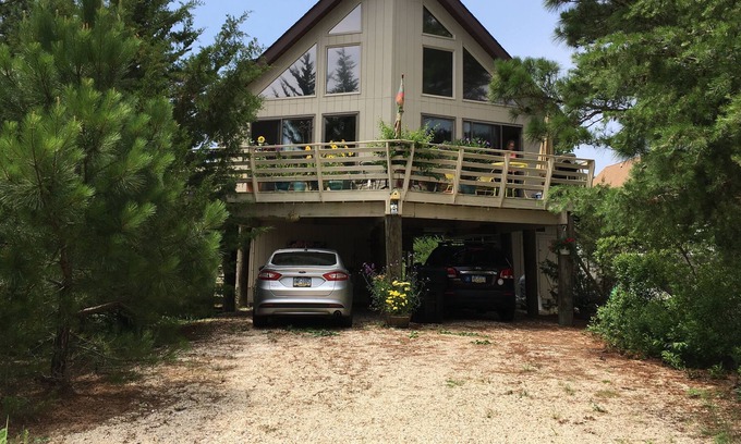 Broadkill Beach House | Country Beach Living 3 Bedrooms, 2 Bathrooms, Sleeps 8