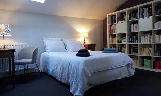 Angouleme Bed & Breakfast | Country bed and breakfast in the city