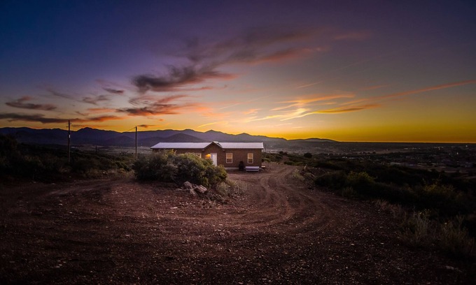 Dewey-Humboldt House | Country-cation