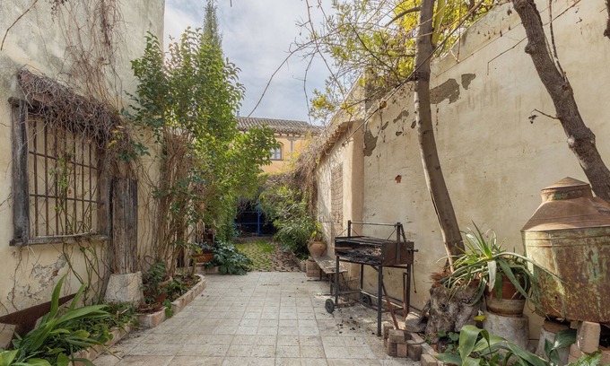 Villarrubia de Santiago House | Country House 'El Sueño De Lucrecia' with Private Garden, Wi-Fi and Air Conditioning