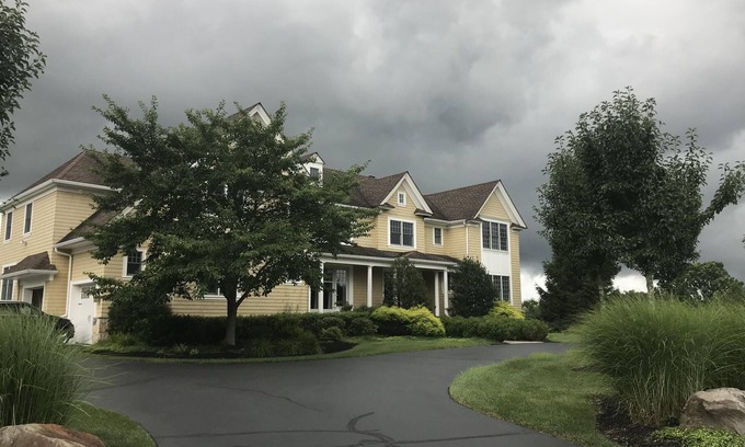 Pennington House | Country Estate in Bucolic Setting