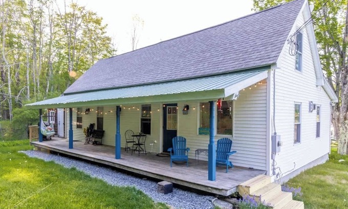 Wilmington House | Country Home in Heart of Village Close to Mt.Snow!
