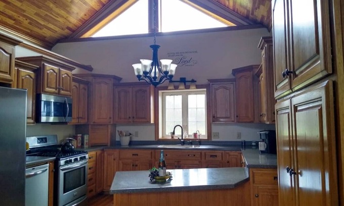 Dundee House | Country Home in the Finger Lakes