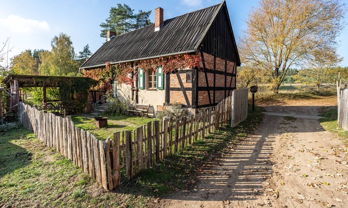 Feldberger Seenlandschaft House | Country House 'Casa Del Sol - Fachwerkhäuschen' with Lake View, Private Terrace and Wi-Fi