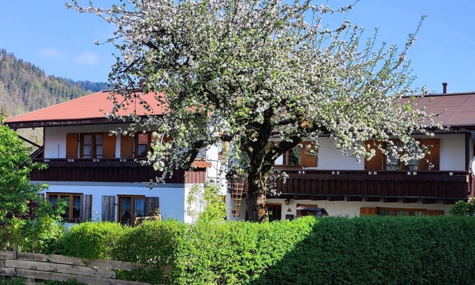 Oberstdorf Apartment | Country house in Oberstorf-Kornau, quiet, comfortable, in summer cable cars included