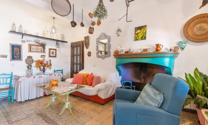 Jabugo House | Country House 'La Rana Verde' with Mountain View, Private Pool and Wi-Fi