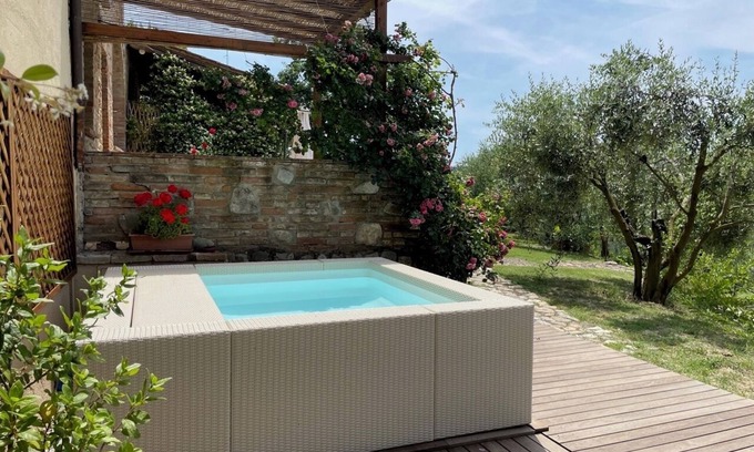 Gambassi Terme Apartment | Country House Nazzano in Vineyards/Olive Grove near Florence Siena - Ro