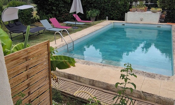 Fontvieille House | Country house with swimming pool