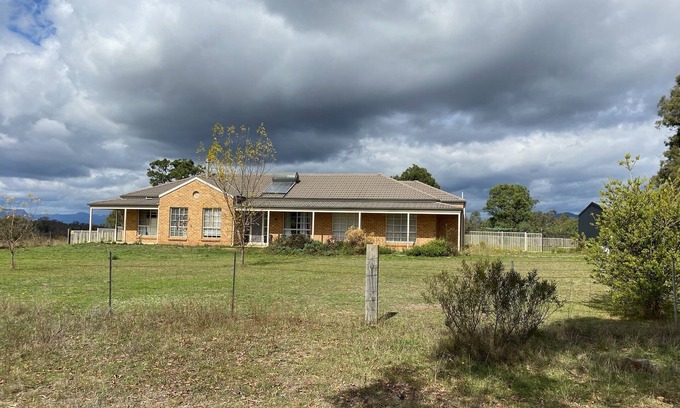 Bogee House | Country House with Stunning Views for 1 to 10 people