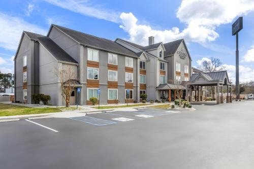 Port Wentworth Hotel | Country Inn & Suites by Radisson, Savannah I-95 North, GA