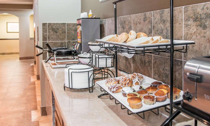 Battle Creek Hotel | Country Inn & Suites By Radisson, Battle Creek, MI