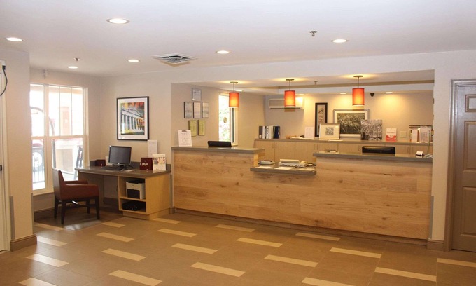 Pennington Bend Hotel | Country Inn & Suites by Radisson, Nashville, TN