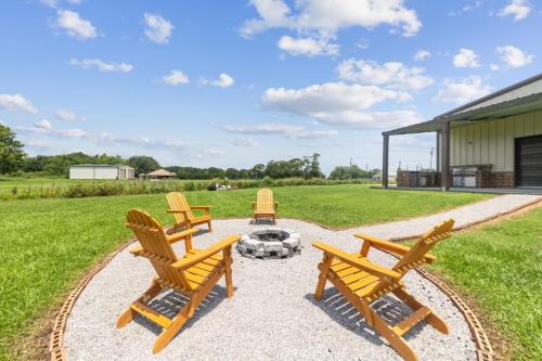 New Iberia House | Country Living Close to the City
