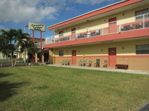 Florida City Hotel | Country Lodge
