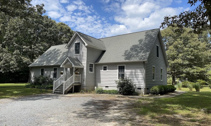 Millsboro Bed & Breakfast | Country Quiet 3 Bedroom 2 Bath Tranquil Space!