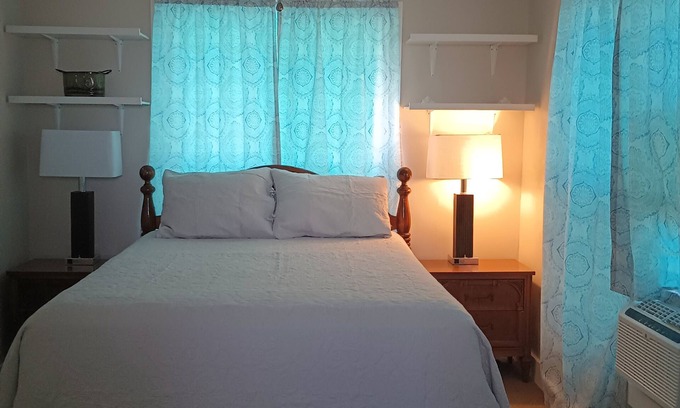 Aransas Pass House | "Country Relaxation" - Come kick your feet up and relax awhile!