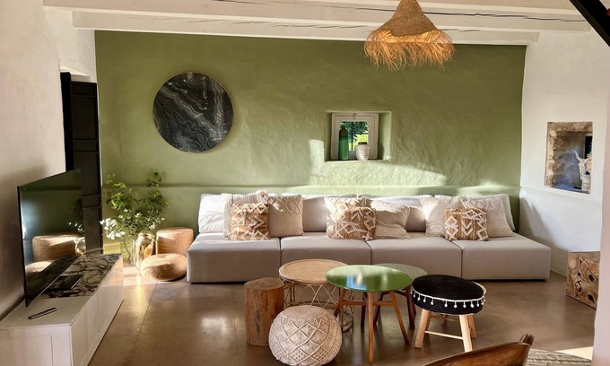 Bolonia Cottage | Country side/beach property